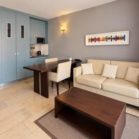 Aparthotel Near Koenigsallee & Hbf Dusseldorf